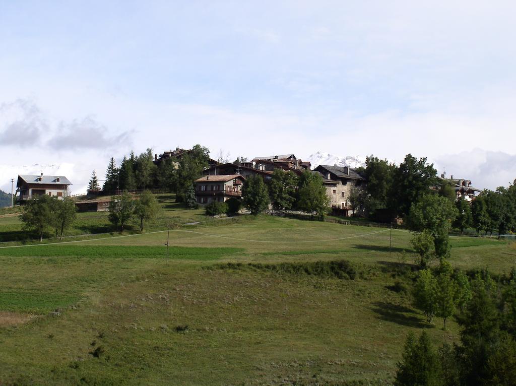Agriturismo Barba Gust Cesana Torinese Exterior photo