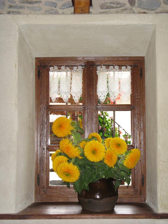 Agriturismo Barba Gust Cesana Torinese Exterior photo