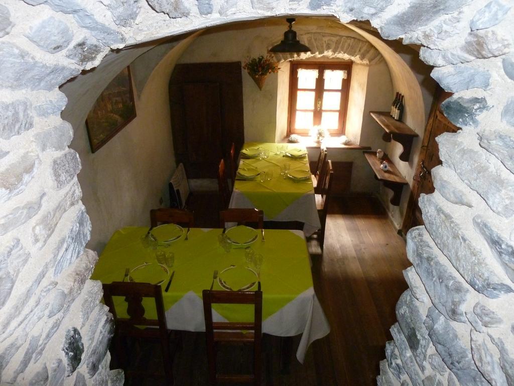 Agriturismo Barba Gust Cesana Torinese Exterior photo